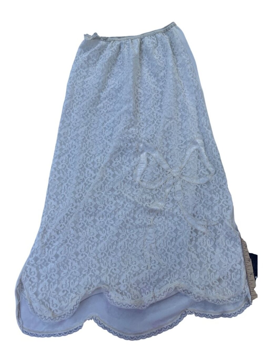 Vintage White Lace Skirt With Bow Accent & Scalloped Hem Elastic Waist Lined 35o